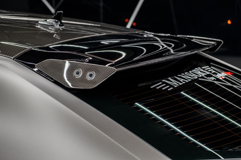 2023 Lamborghini Urus Performante AWD