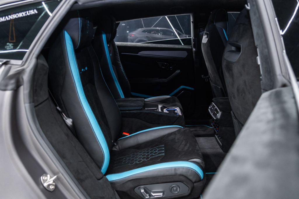 2023 Lamborghini Urus Performante AWD