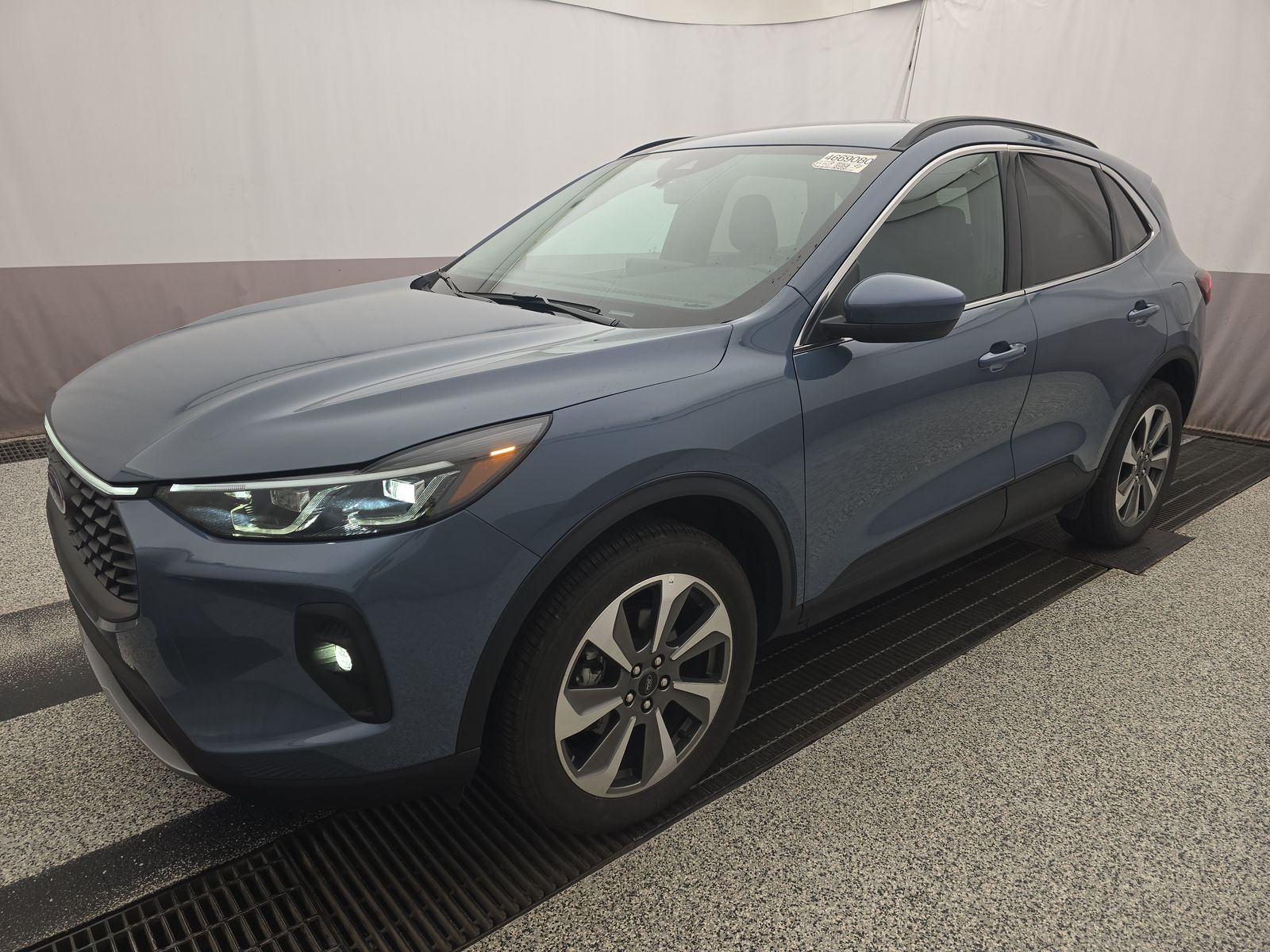 2025 Ford Escape Platinum AWD