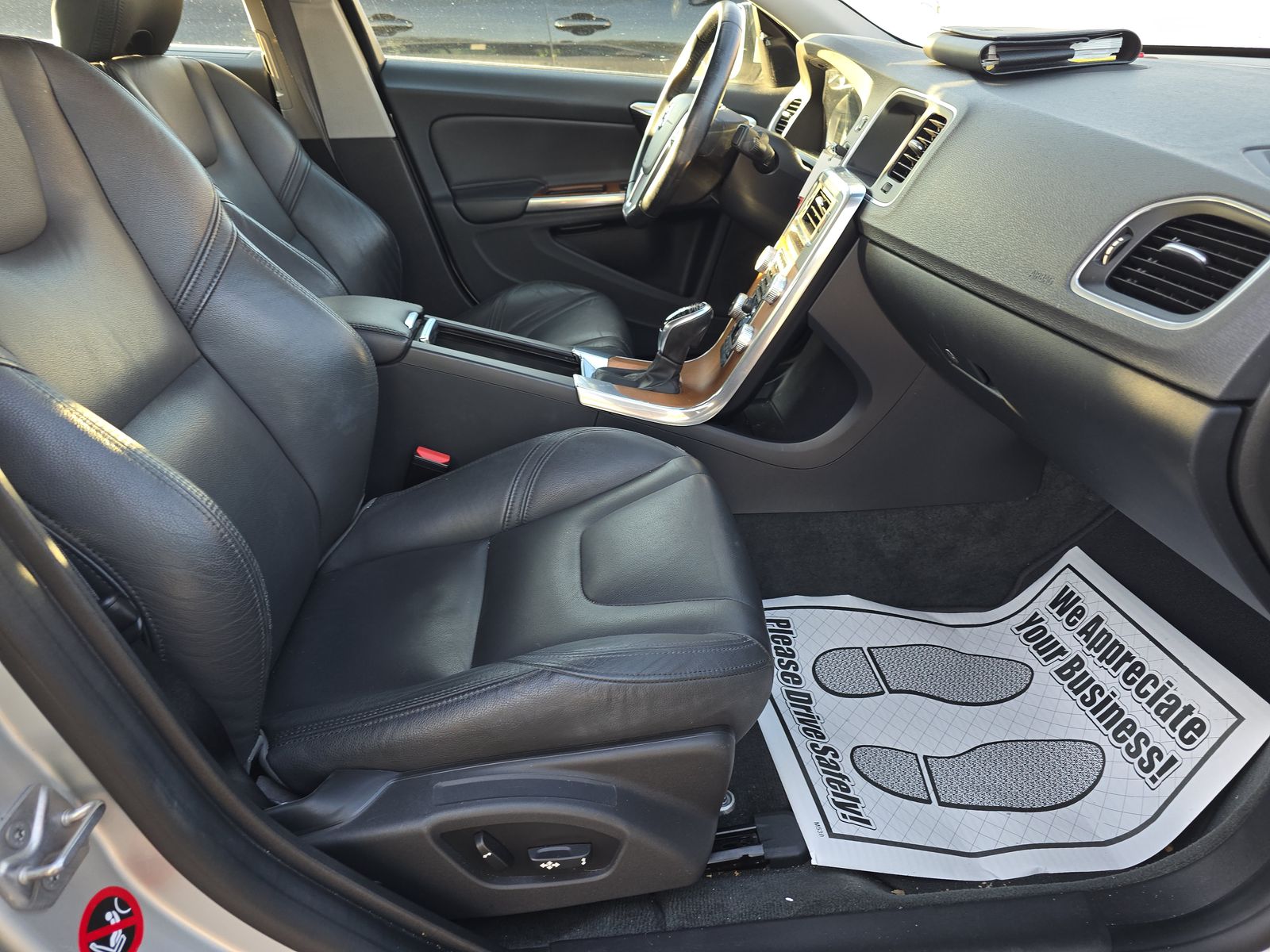 2016 Volvo S60 T5 Inscription Platinum FWD