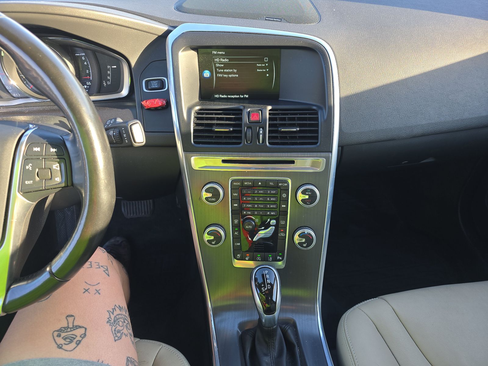 2016 Volvo XC60 T6 Platinum AWD