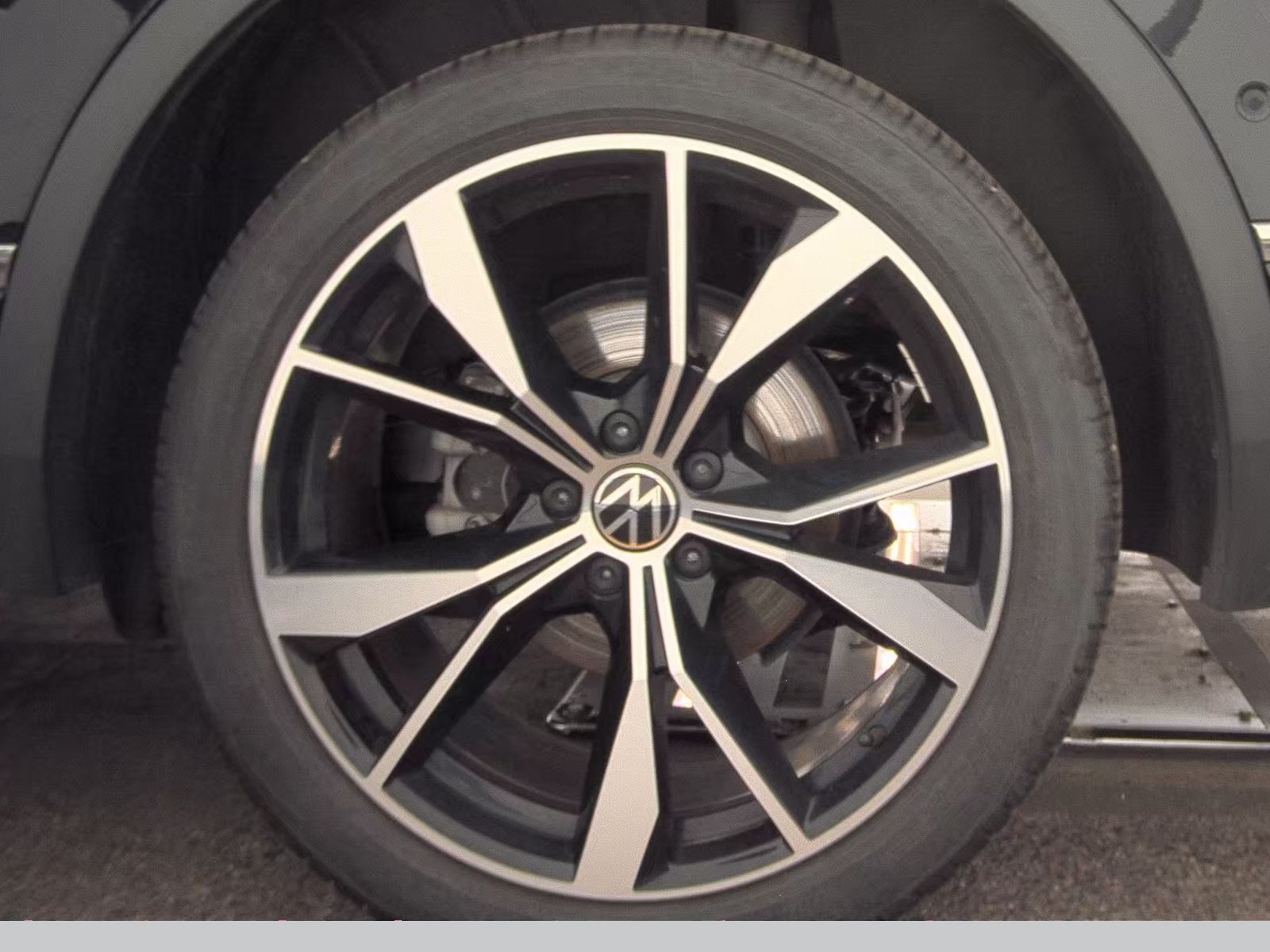 2022 Volkswagen Tiguan 2.0T SEL R-Line AWD