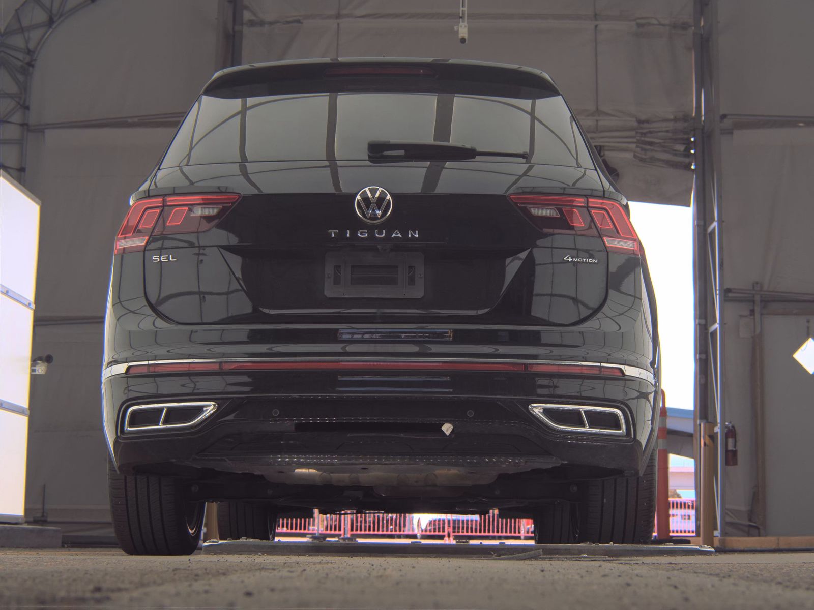 2022 Volkswagen Tiguan 2.0T SEL R-Line AWD