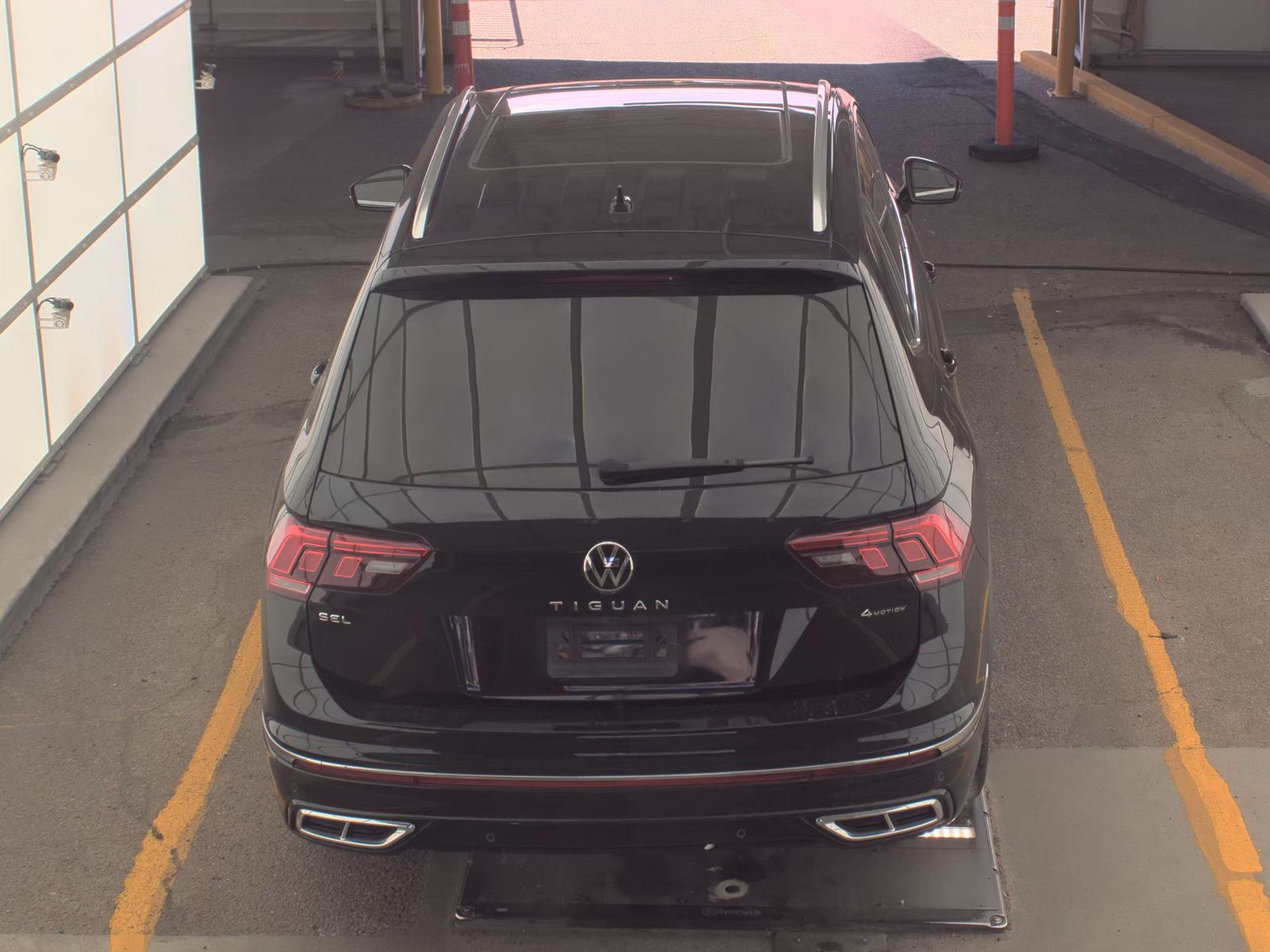 2022 Volkswagen Tiguan 2.0T SEL R-Line AWD