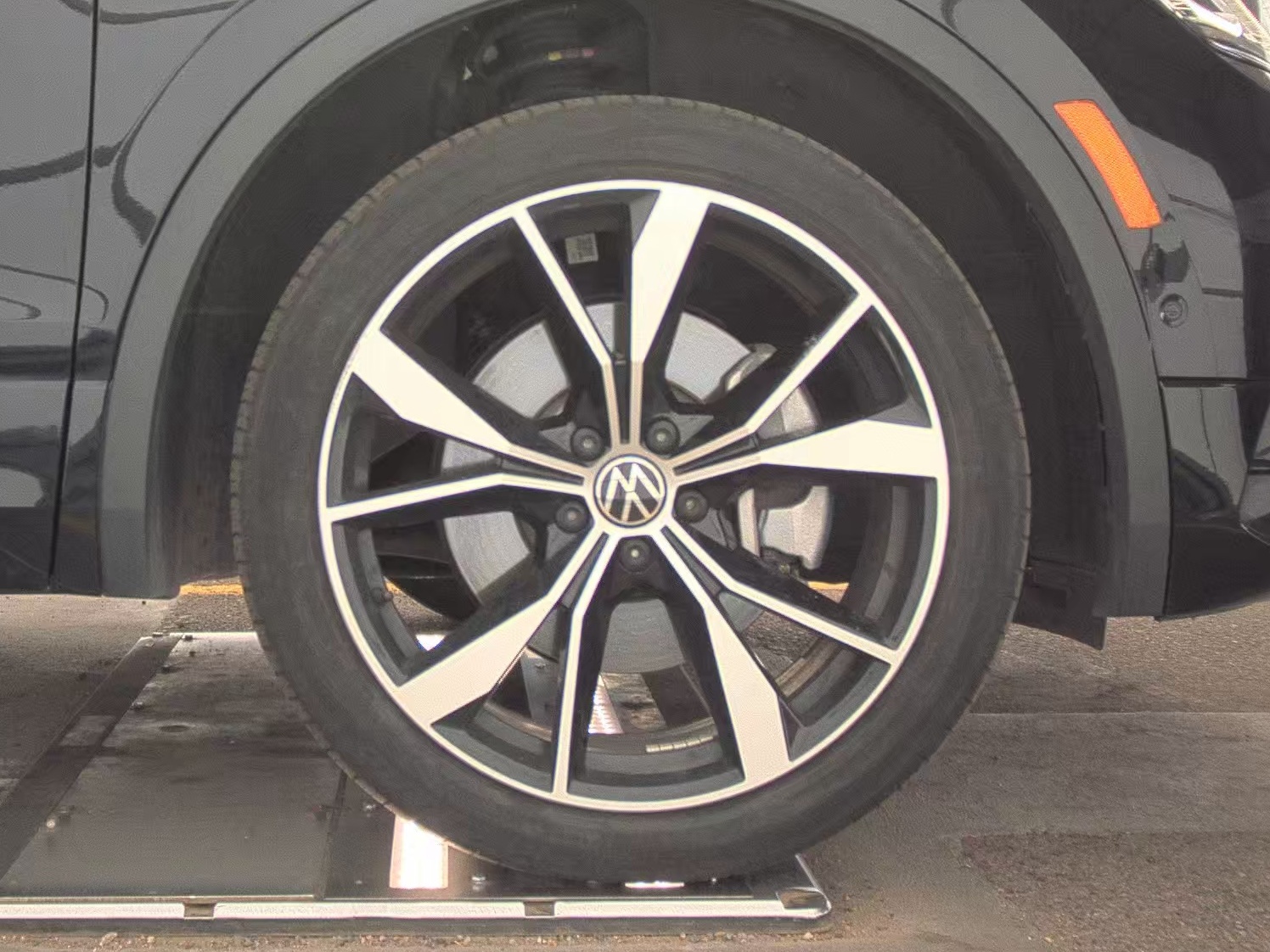 2022 Volkswagen Tiguan 2.0T SEL R-Line AWD