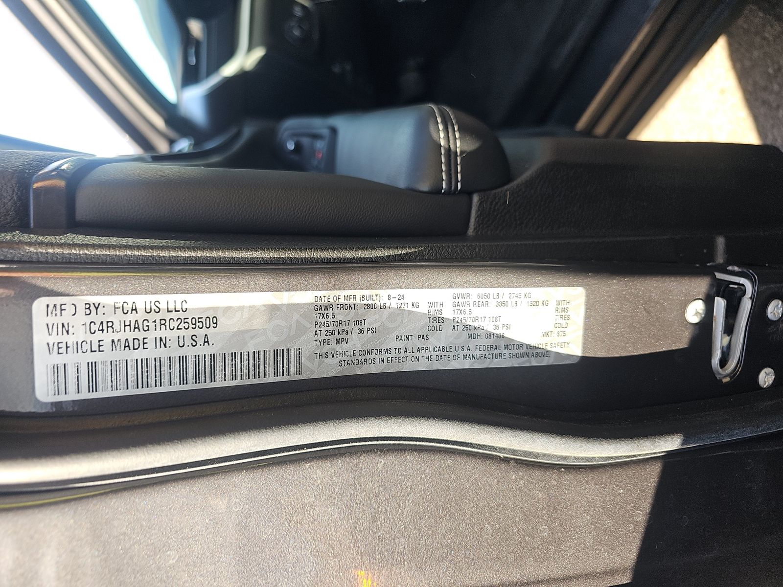 2024 Jeep Grand Cherokee Laredo AWD