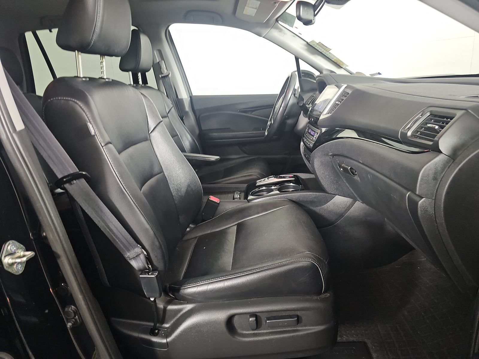 2016 Honda Pilot Touring FWD