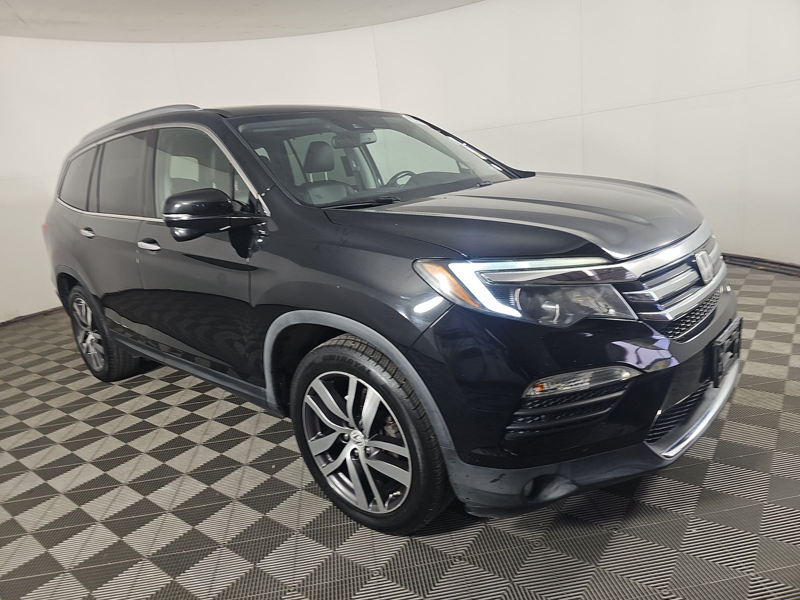 2016 Honda Pilot Touring FWD