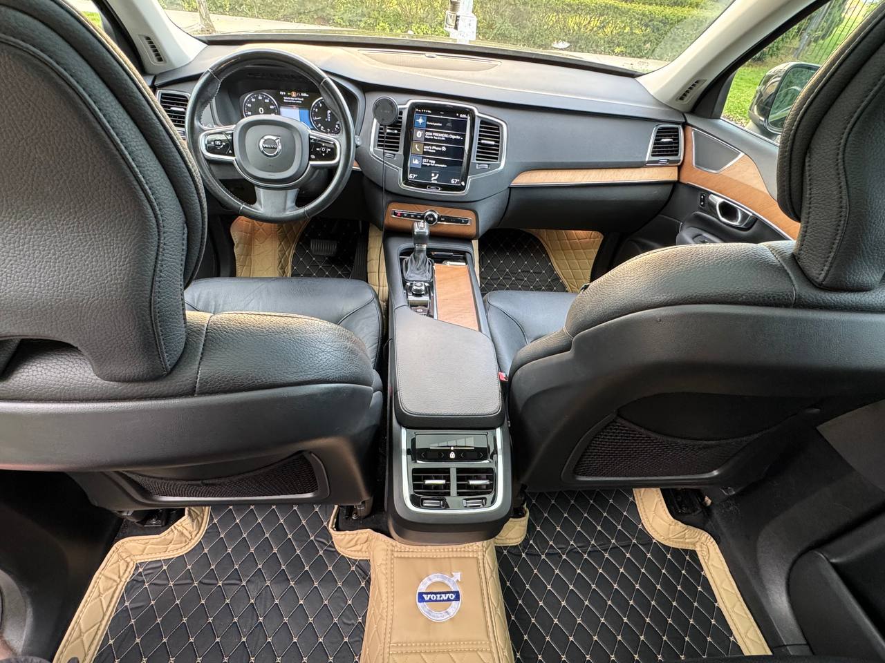 2022 Volvo XC90 T5 Momentum FWD