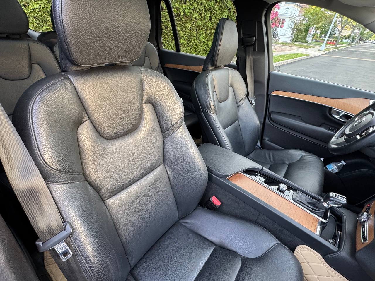 2022 Volvo XC90 T5 Momentum FWD