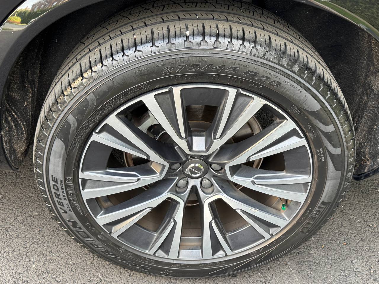 2022 Volvo XC90 T5 Momentum FWD