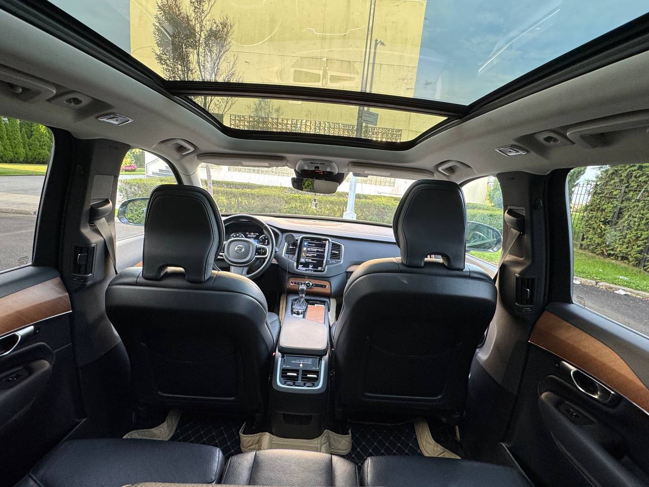 2022 Volvo XC90 T5 Momentum FWD