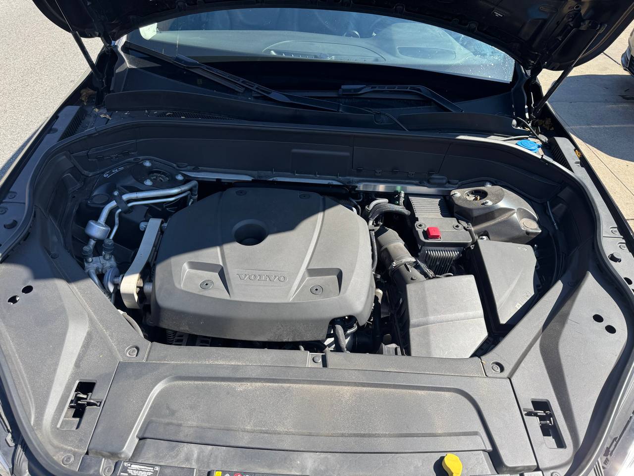 2022 Volvo XC90 T5 Momentum FWD