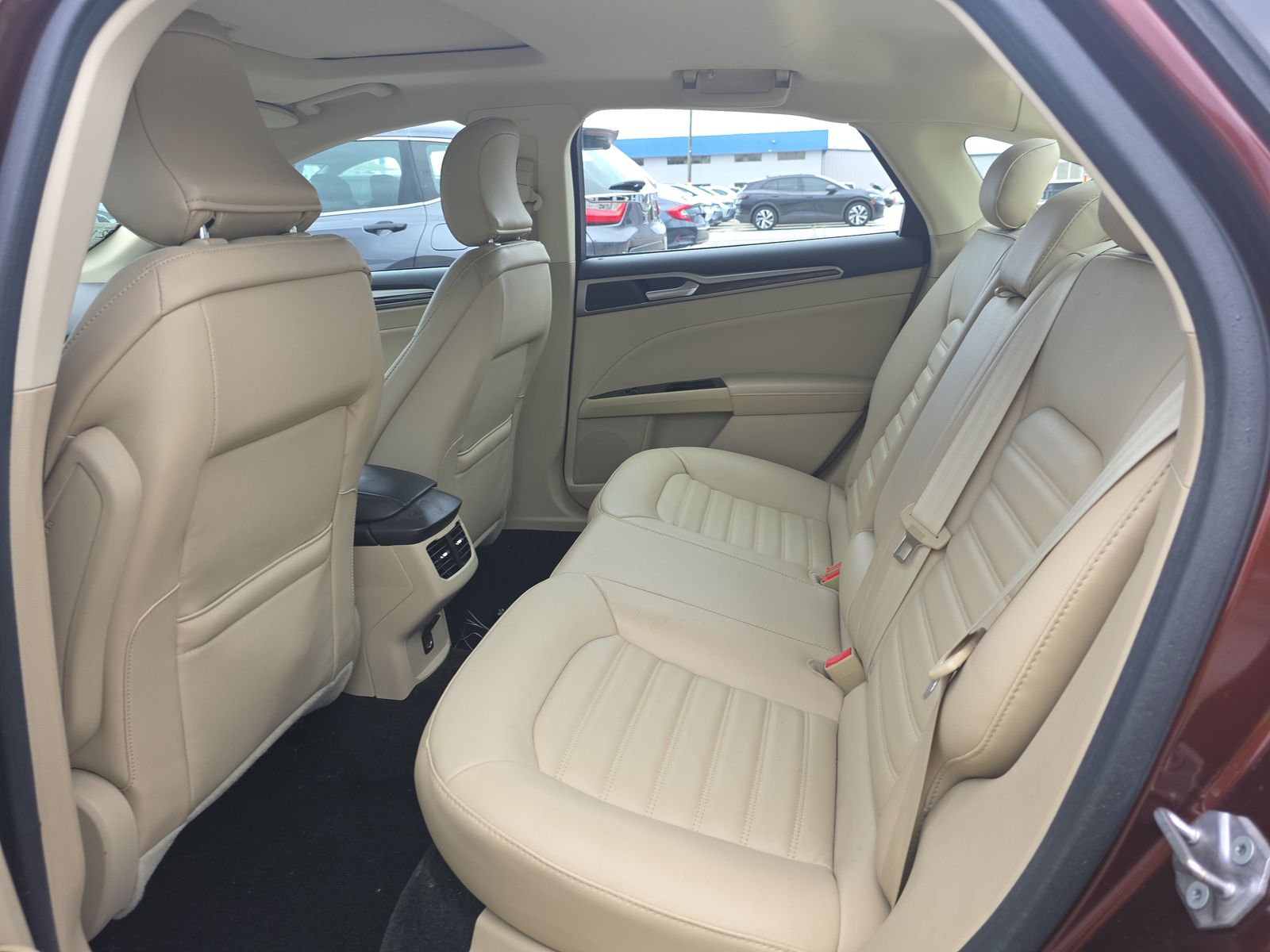 2015 Ford Fusion SE FWD