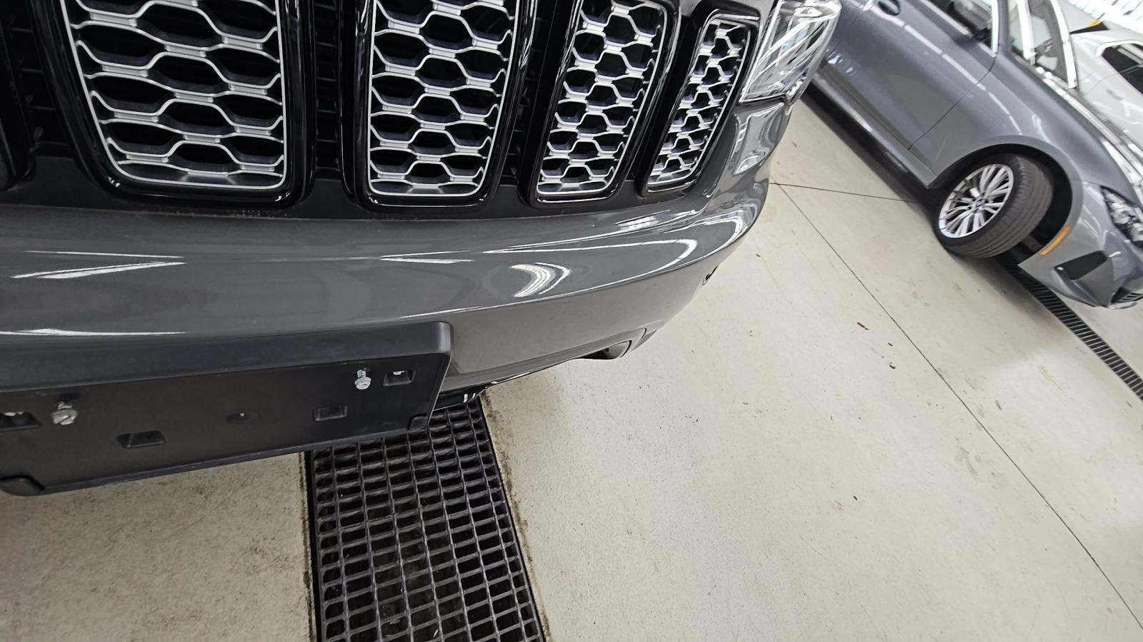 2022 Jeep Grand Cherokee Laredo X AWD