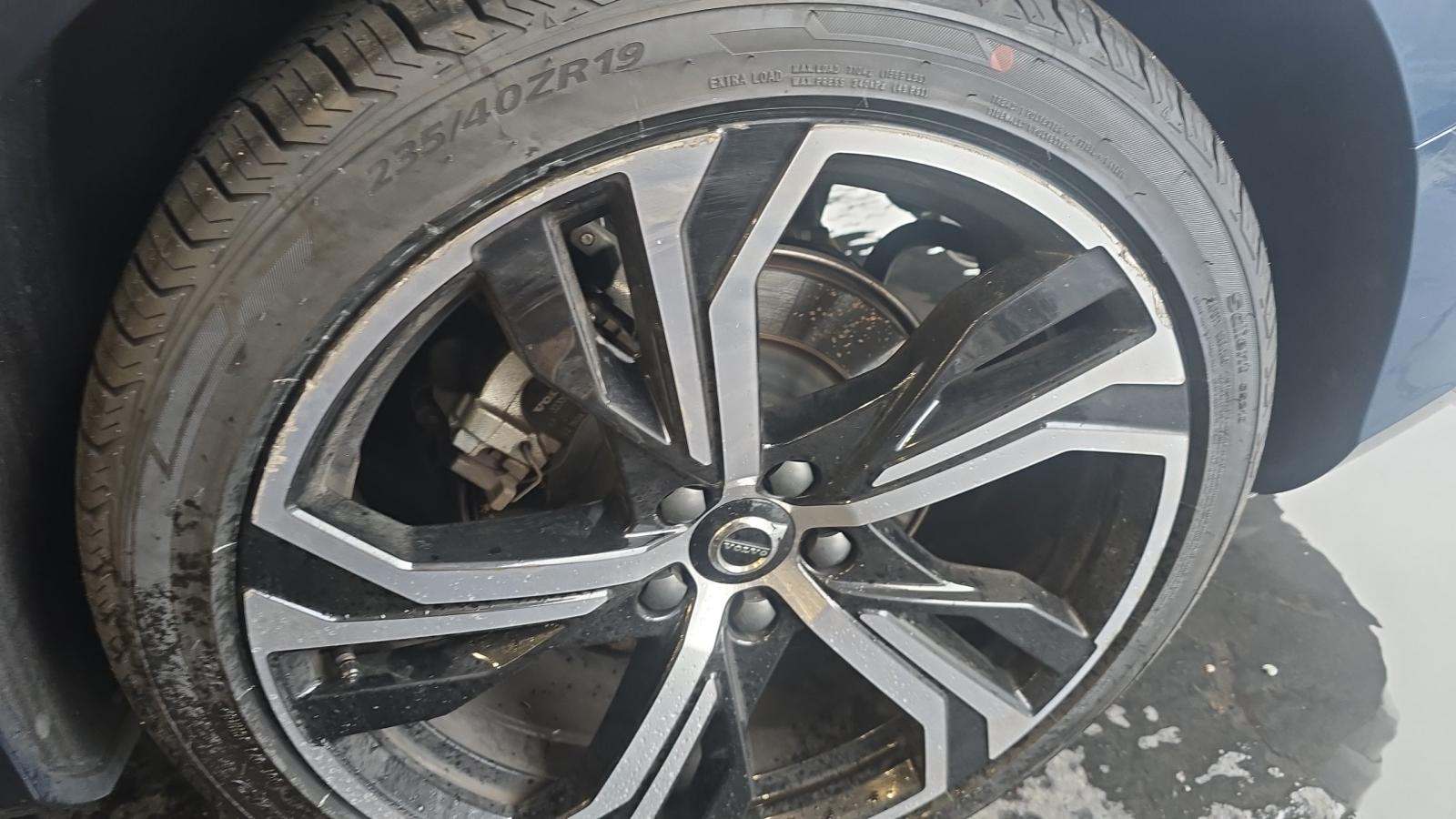 2024 Volvo S60 B5 Core AWD