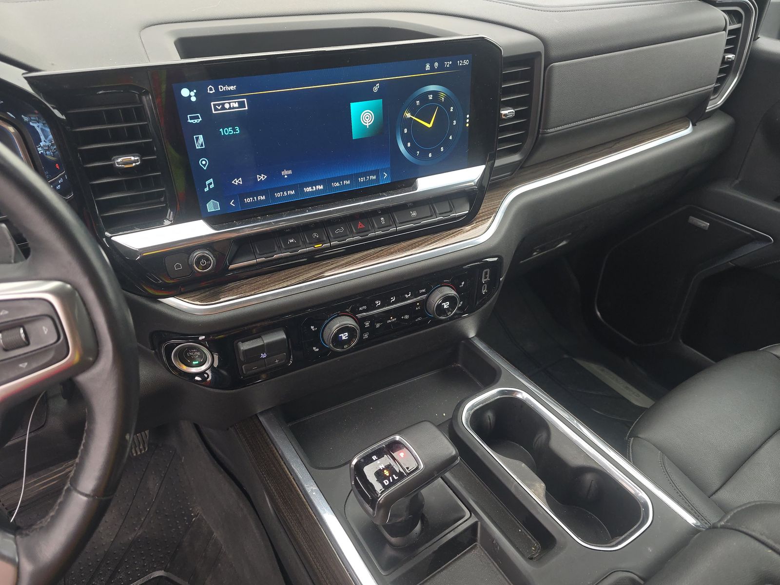 2022 Chevrolet Silverado 1500 RST AWD