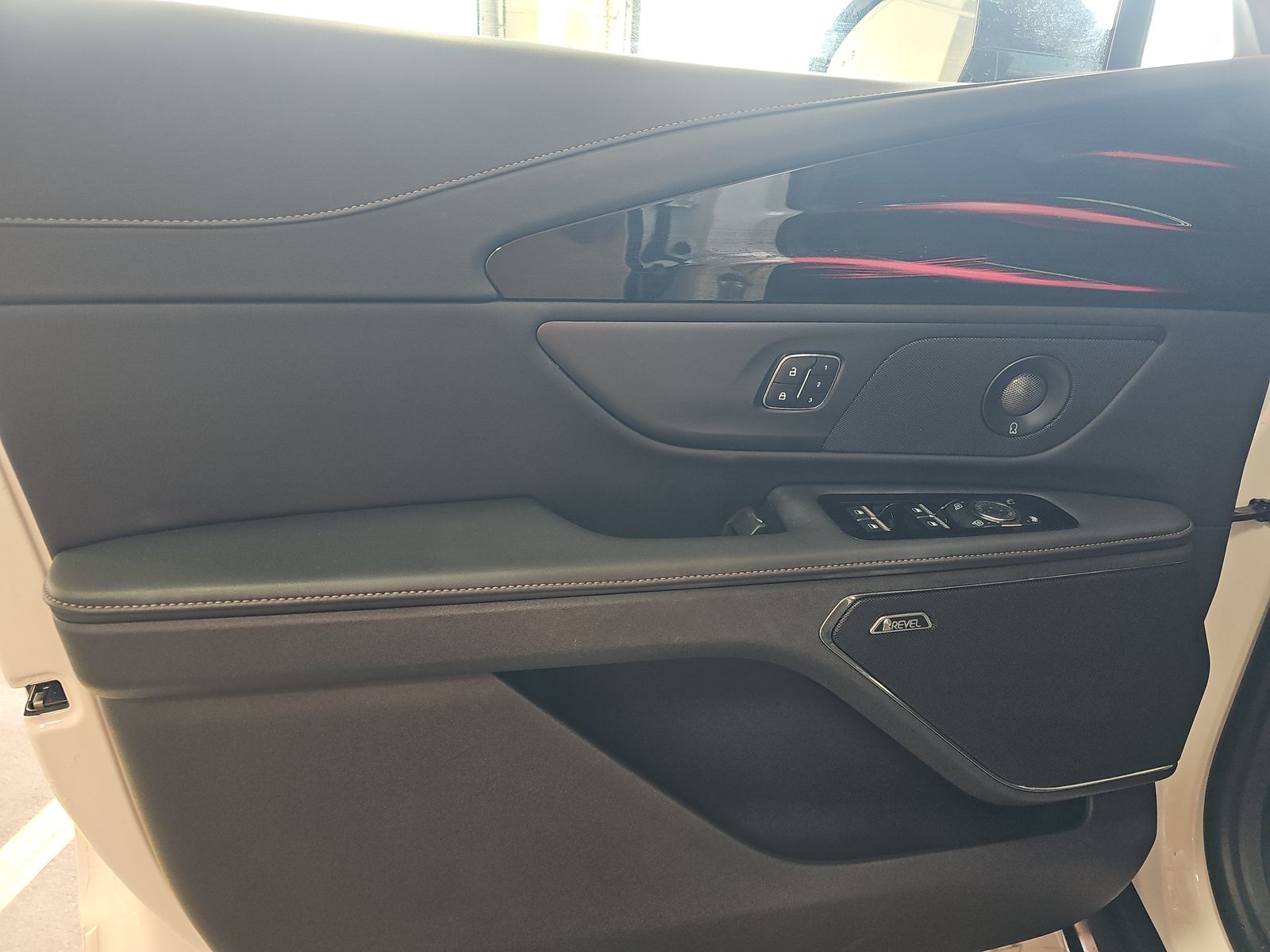 2024 Lincoln Nautilus Reserve AWD