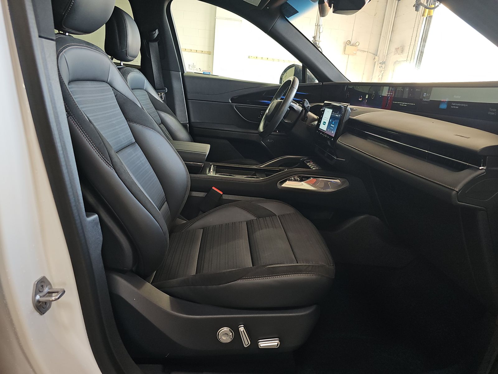 2024 Lincoln Nautilus Reserve AWD