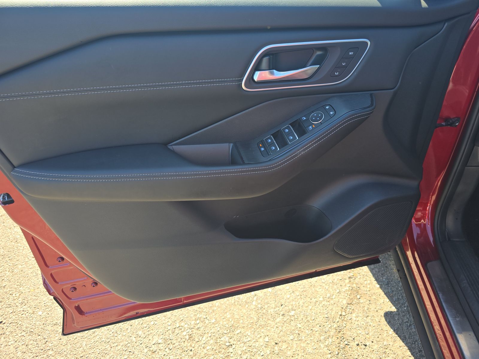 2024 Nissan Rogue Platinum FWD