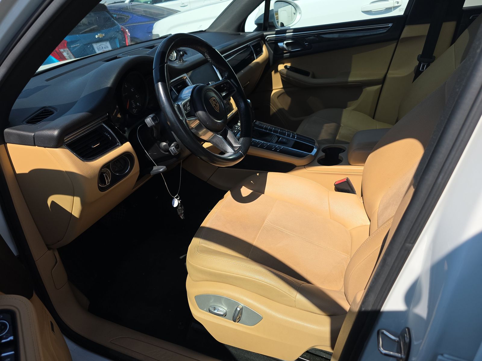 2017 Porsche Macan Base AWD
