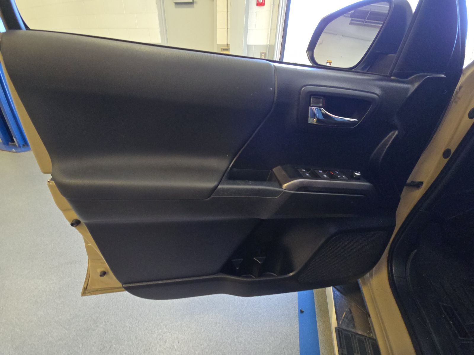 2017 Toyota Tacoma TRD Sport RWD