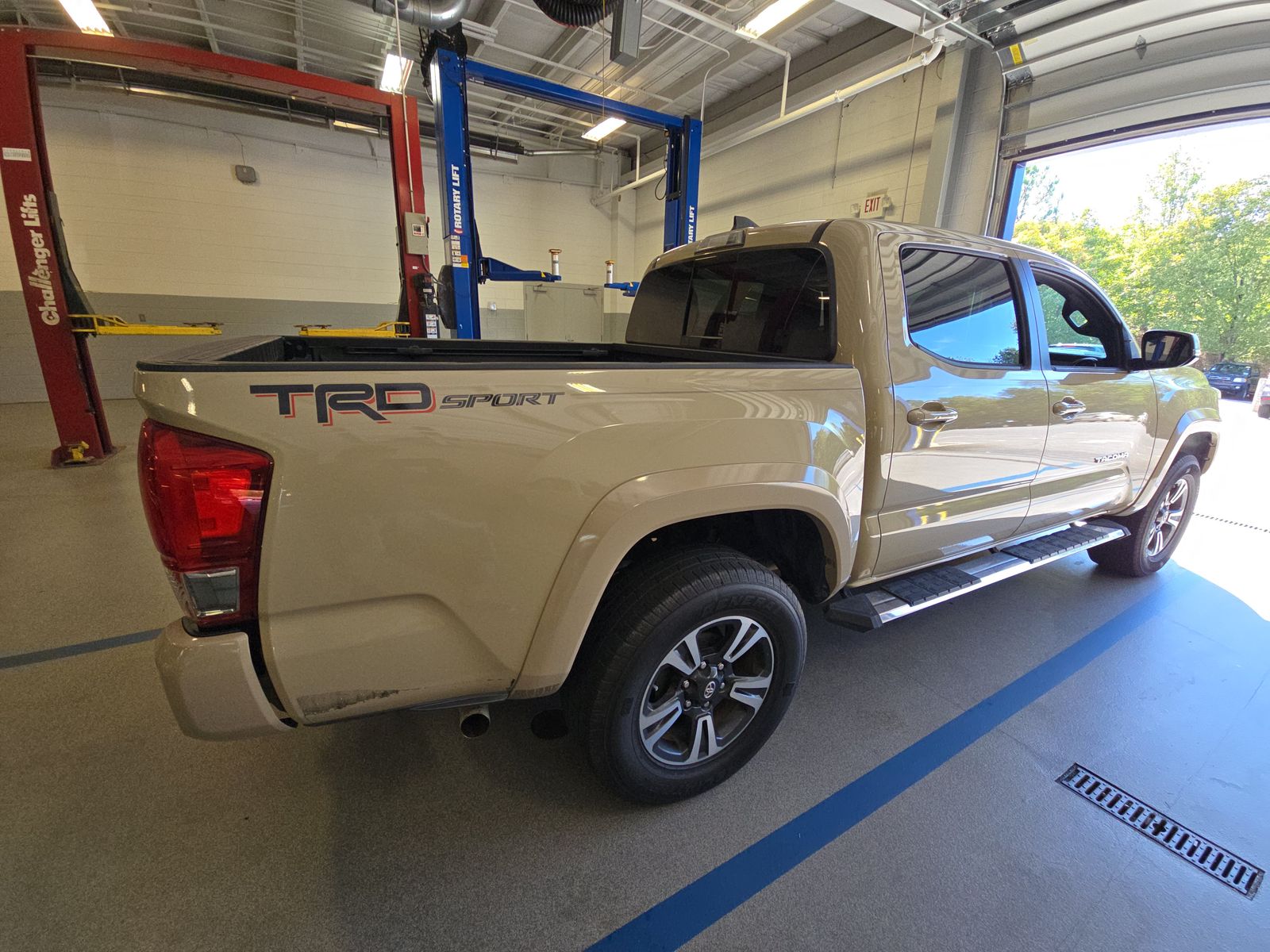 2017 Toyota Tacoma TRD Sport RWD