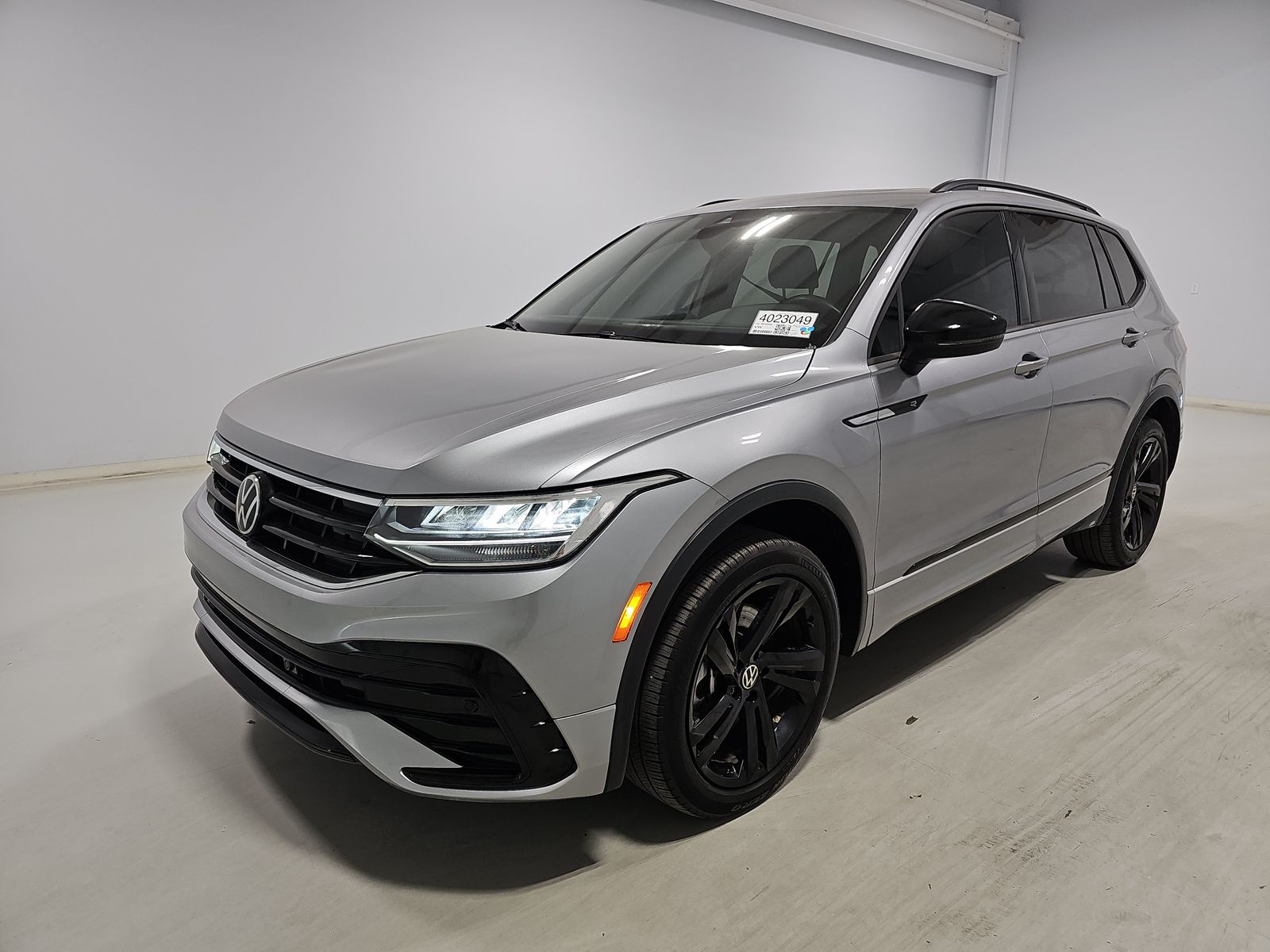 2024 Volkswagen Tiguan 2.0T SE R-Line Black AWD