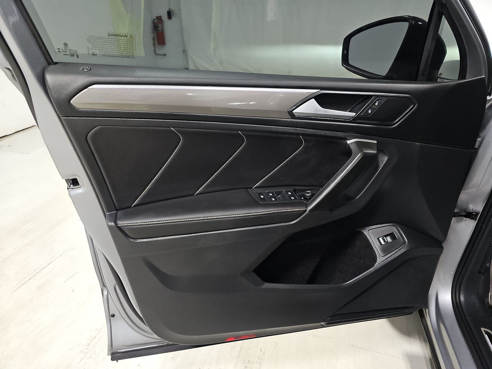 2024 Volkswagen Tiguan 2.0T SE R-Line Black AWD