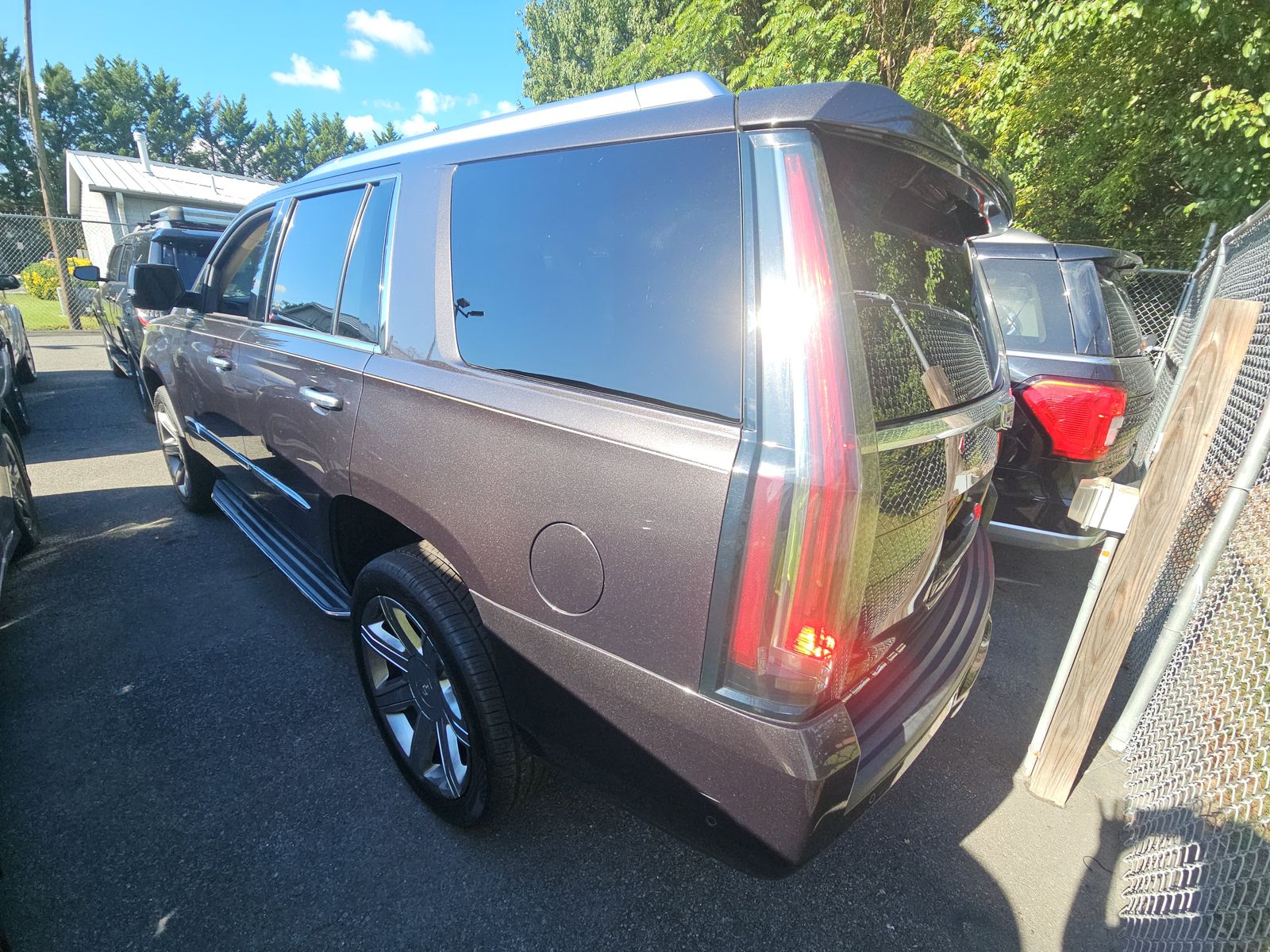 2017 Cadillac Escalade Luxury RWD