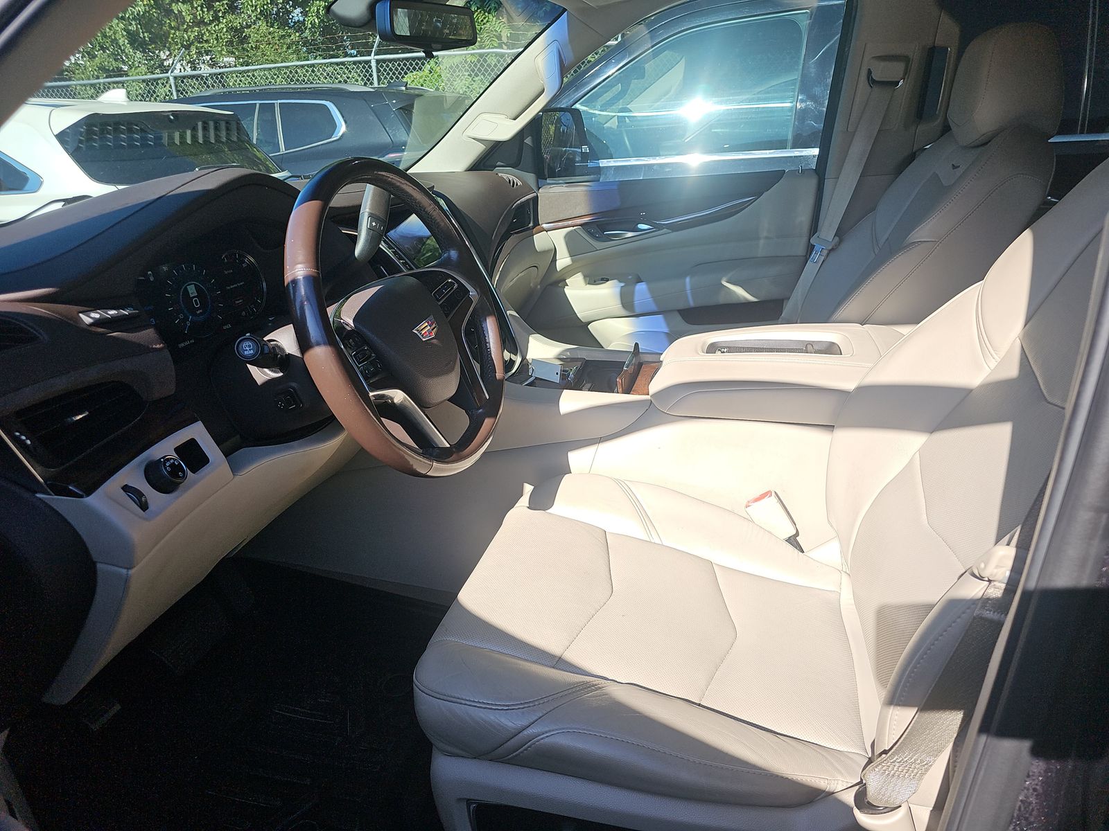 2017 Cadillac Escalade Luxury RWD