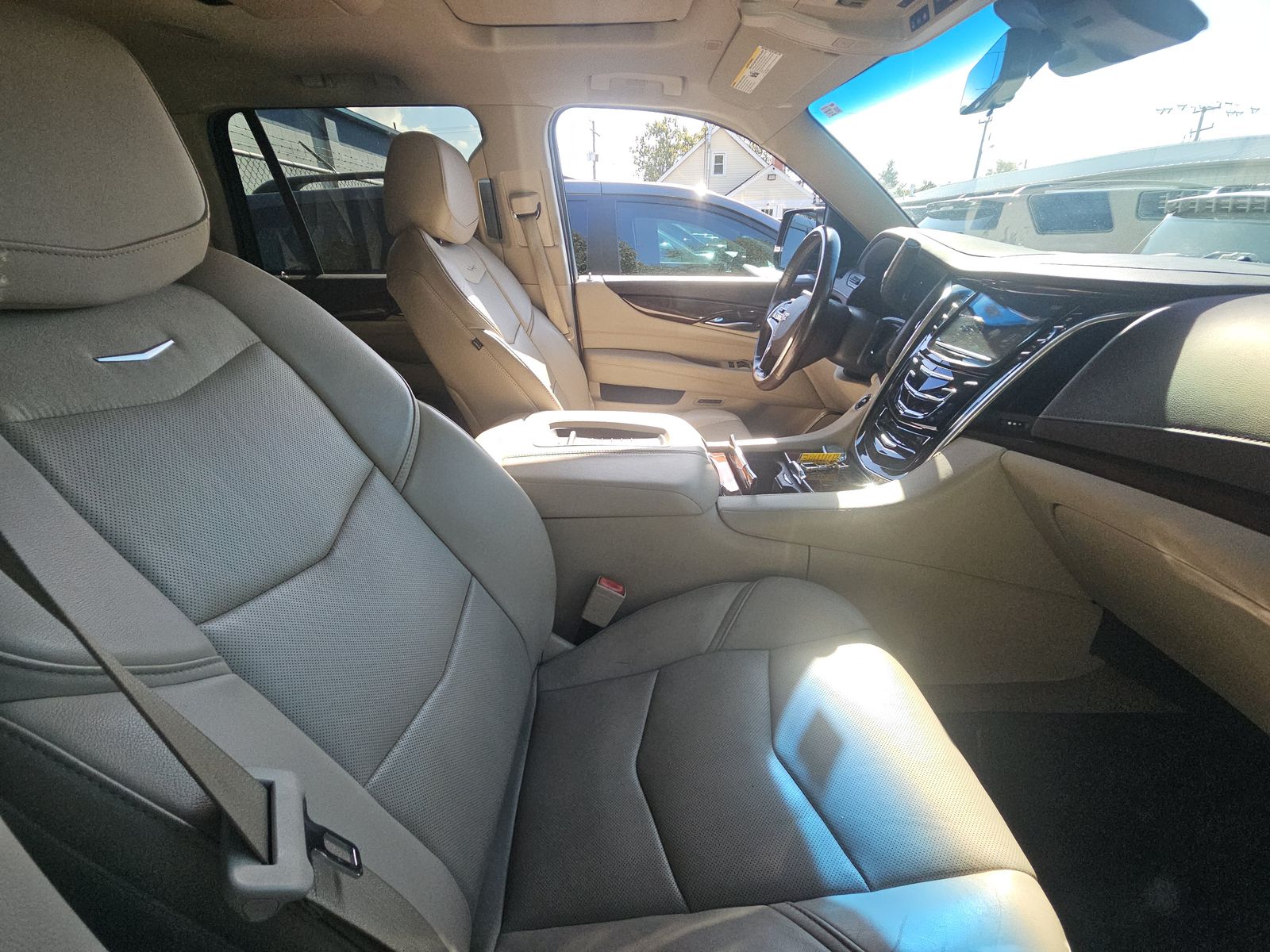 2017 Cadillac Escalade Luxury RWD