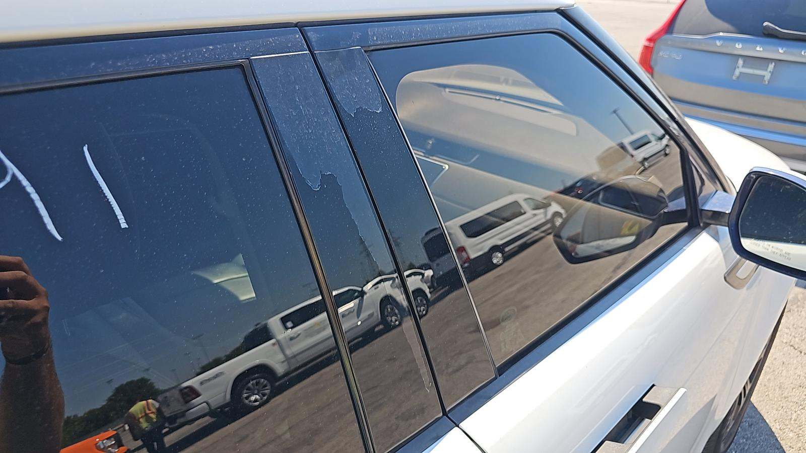 2020 Land Rover Range Rover Evoque SE AWD