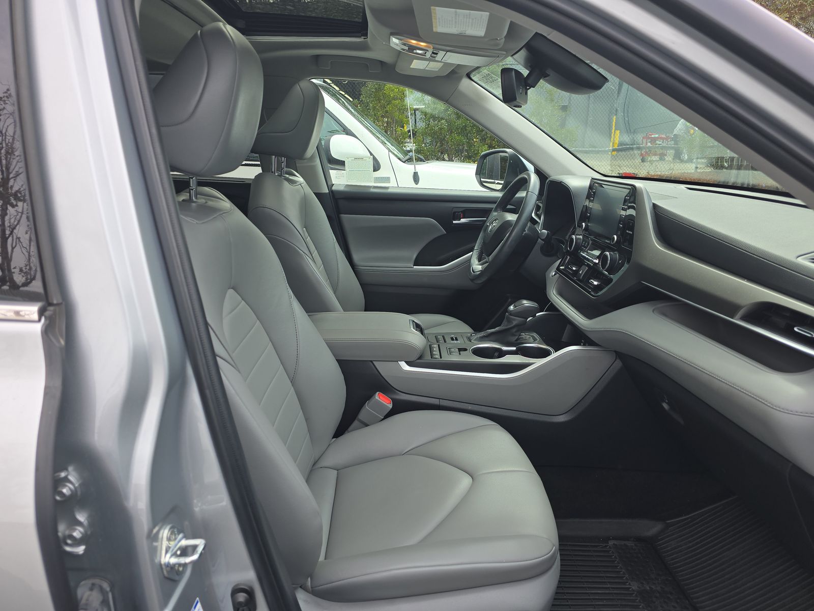 2022 Toyota Highlander XLE AWD