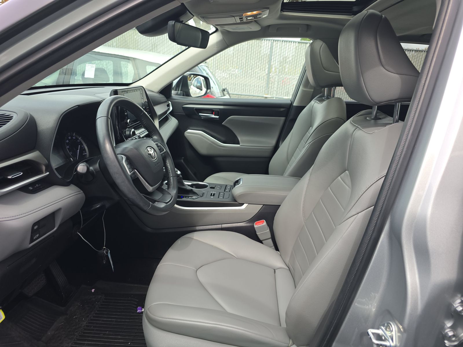 2022 Toyota Highlander XLE AWD