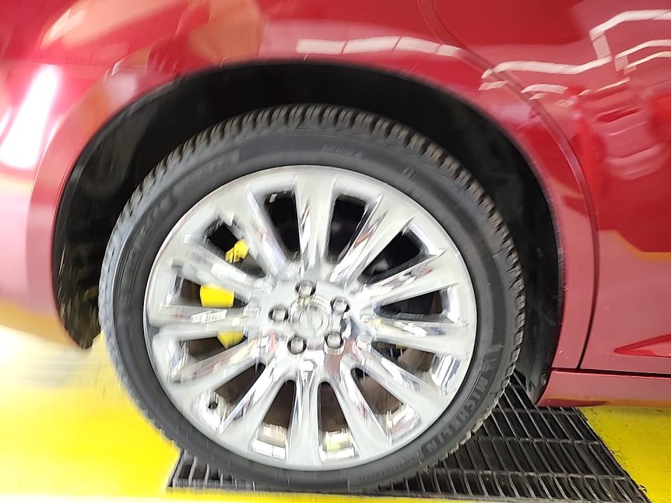 2014 Chrysler 300 Uptown Edition RWD