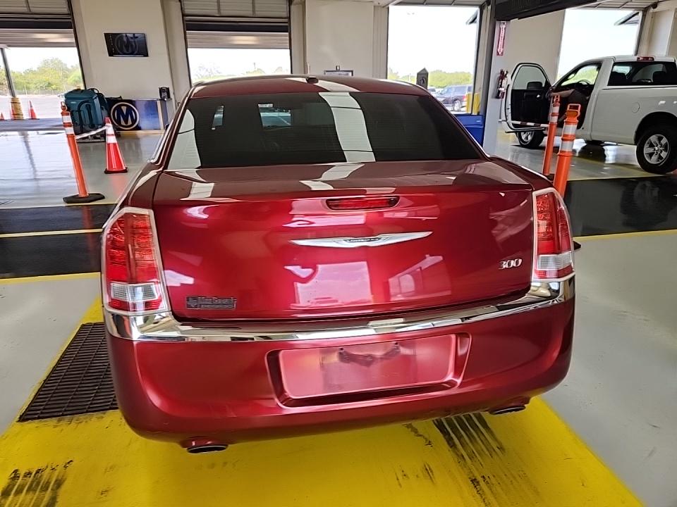 2014 Chrysler 300 Uptown Edition RWD
