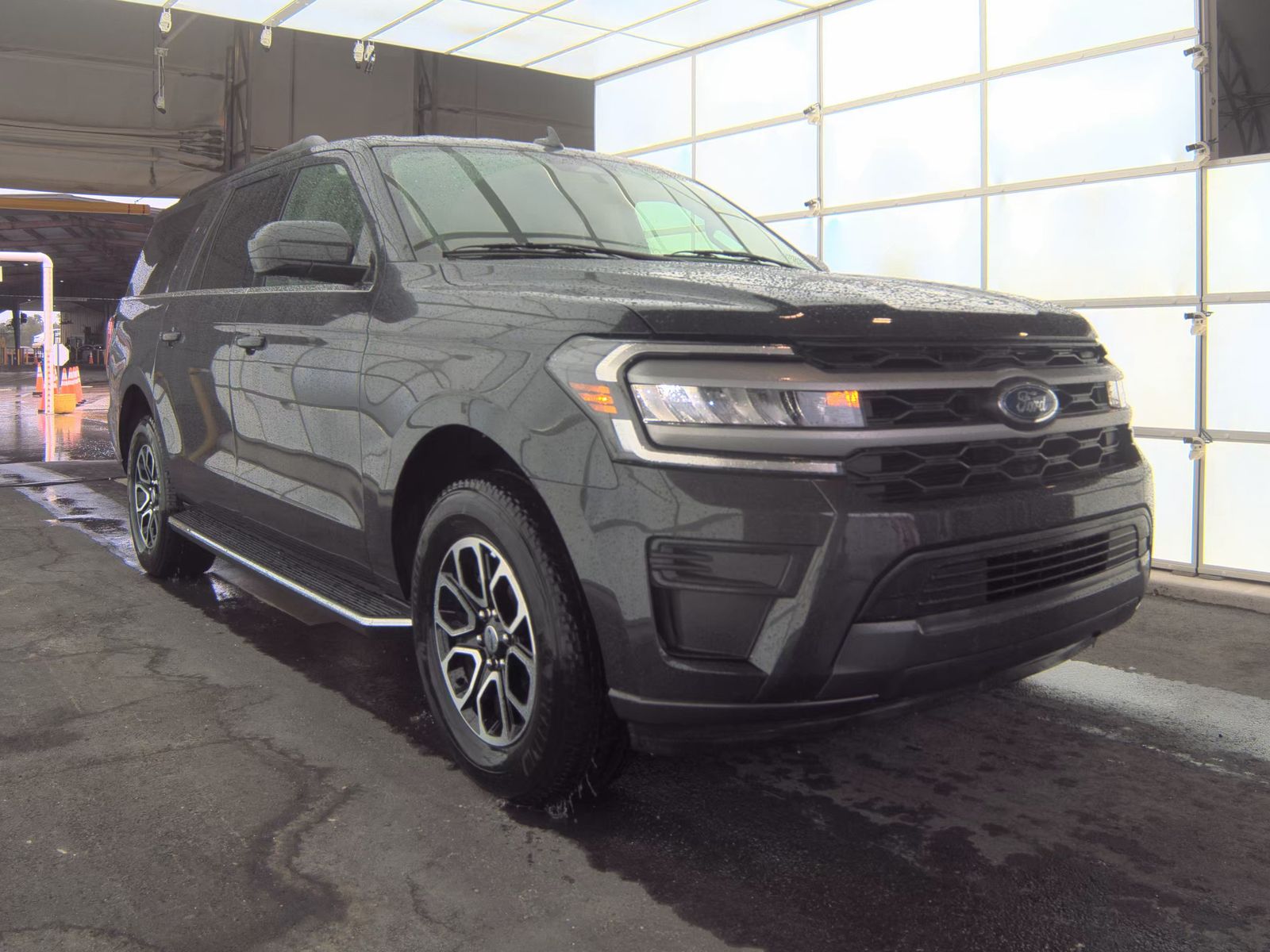 FORD EXPEDITION MAX - 4