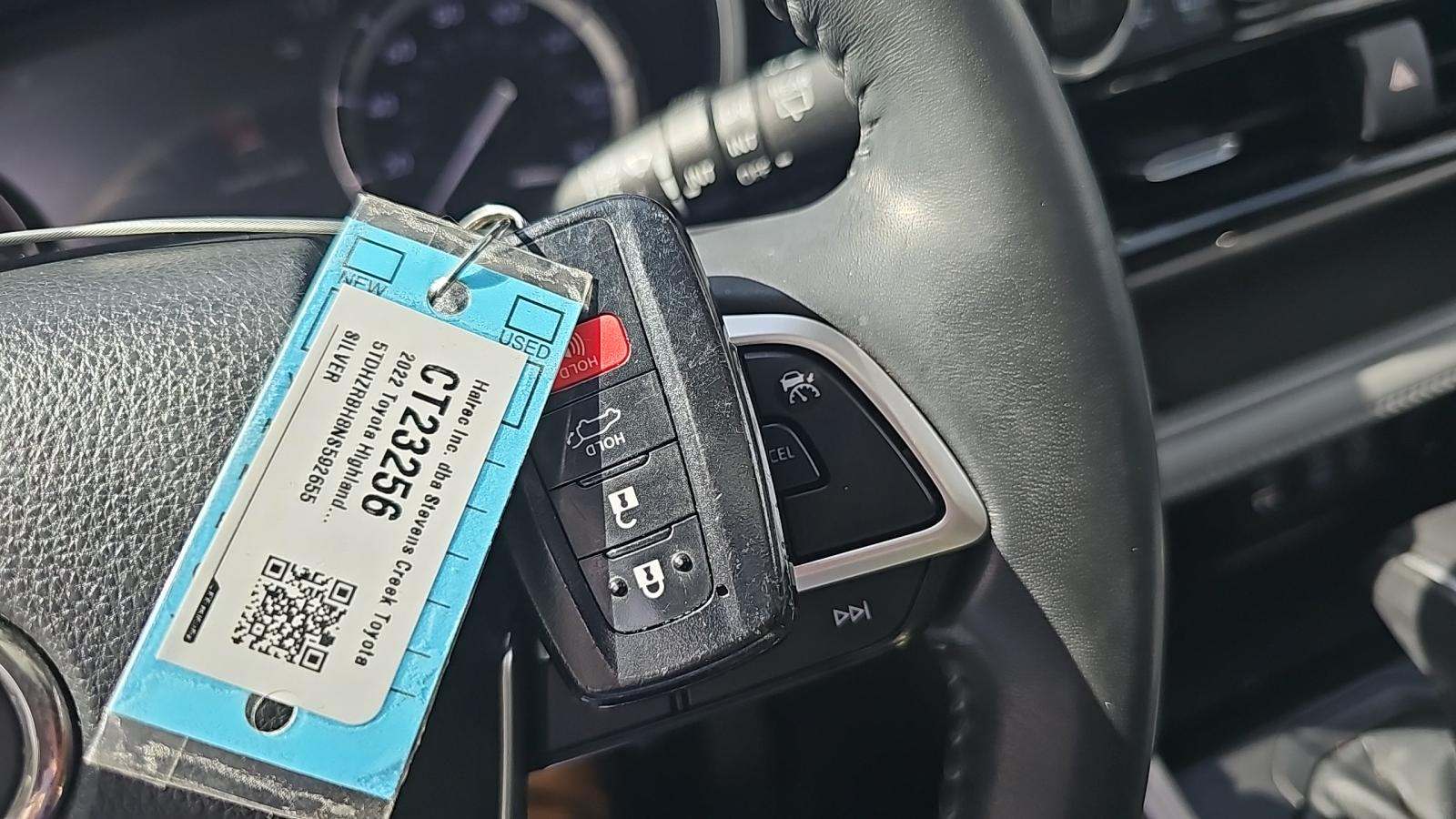 2022 Toyota Highlander XLE AWD