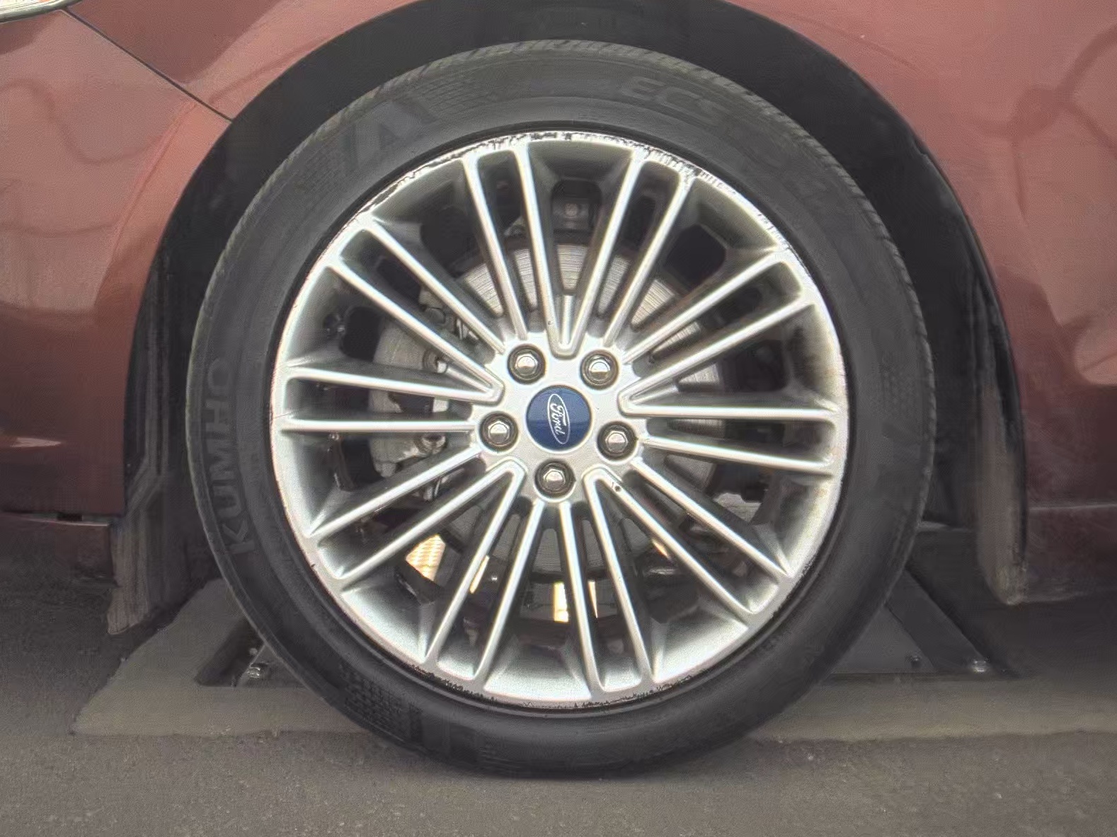 2015 Ford Fusion SE FWD