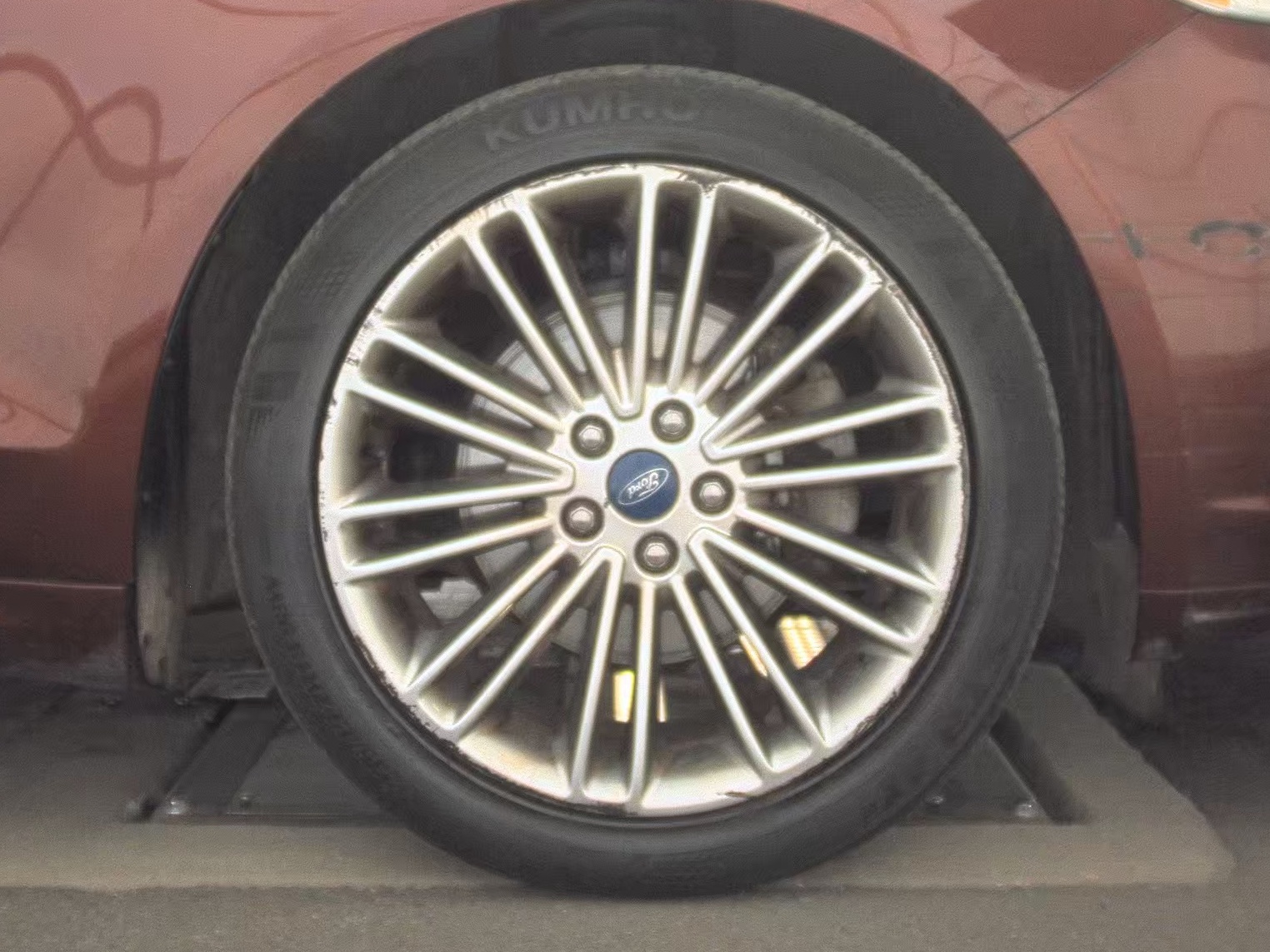 2015 Ford Fusion SE FWD