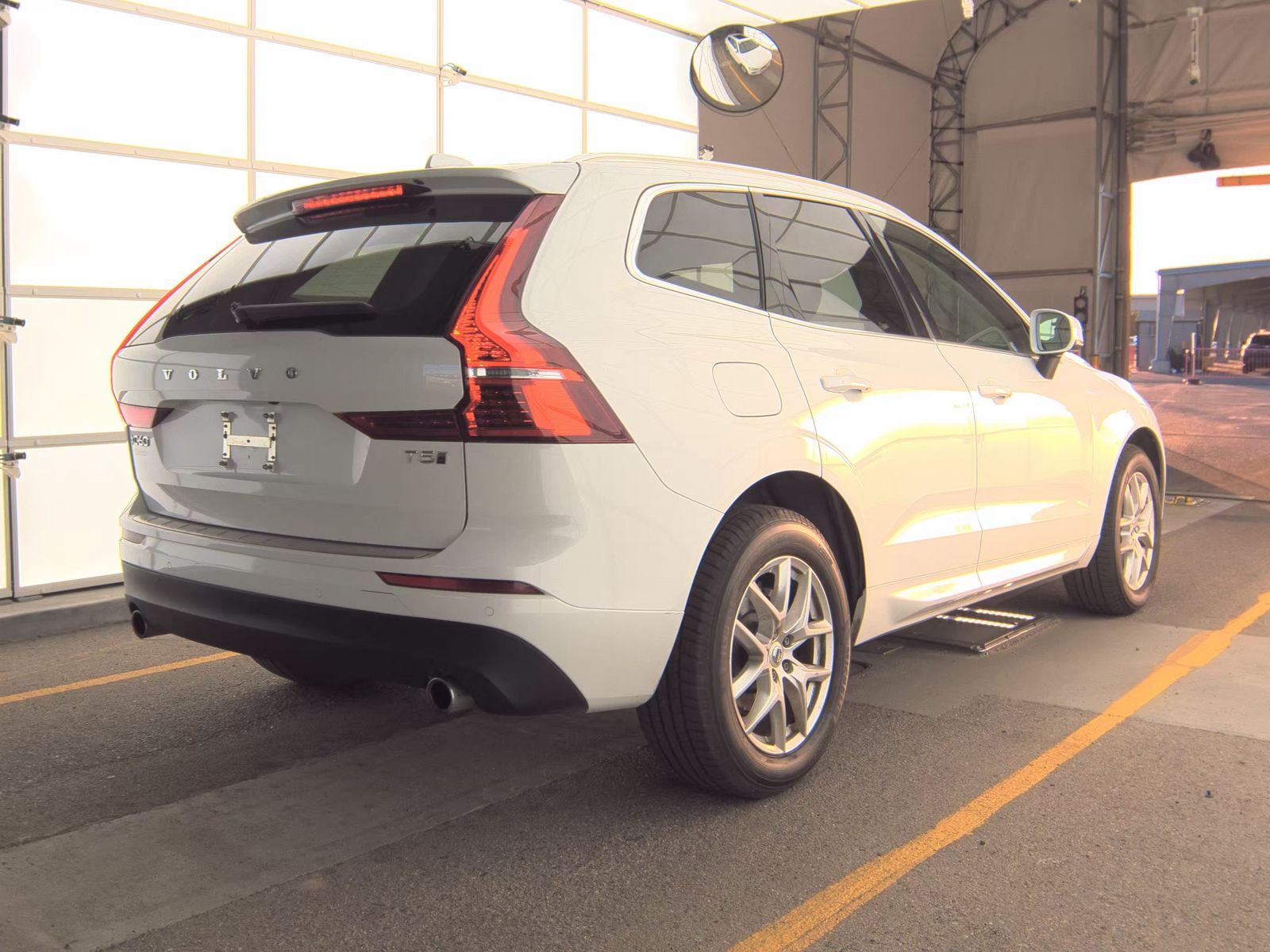 2021 Volvo XC60 T5 Momentum AWD