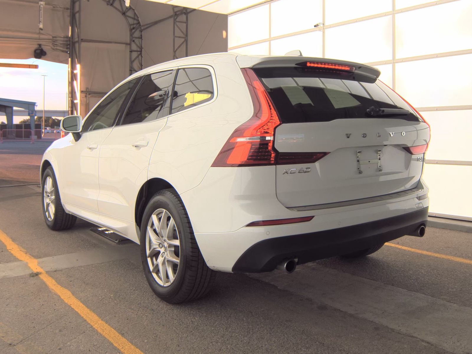2021 Volvo XC60 T5 Momentum AWD