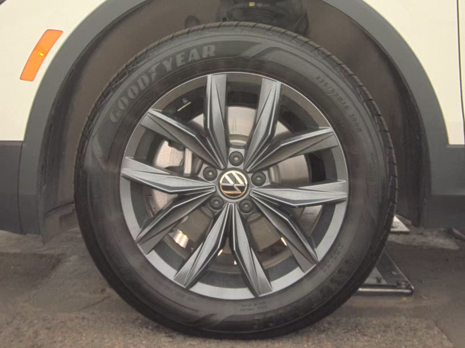 2022 Volkswagen Tiguan 2.0T SE AWD