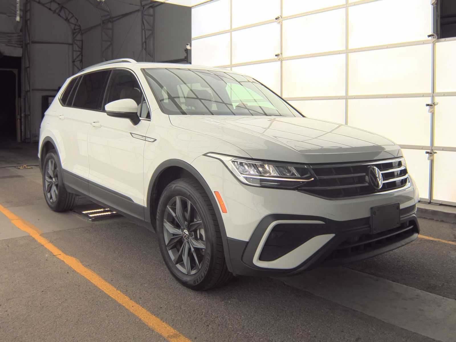 2022 Volkswagen Tiguan 2.0T SE AWD