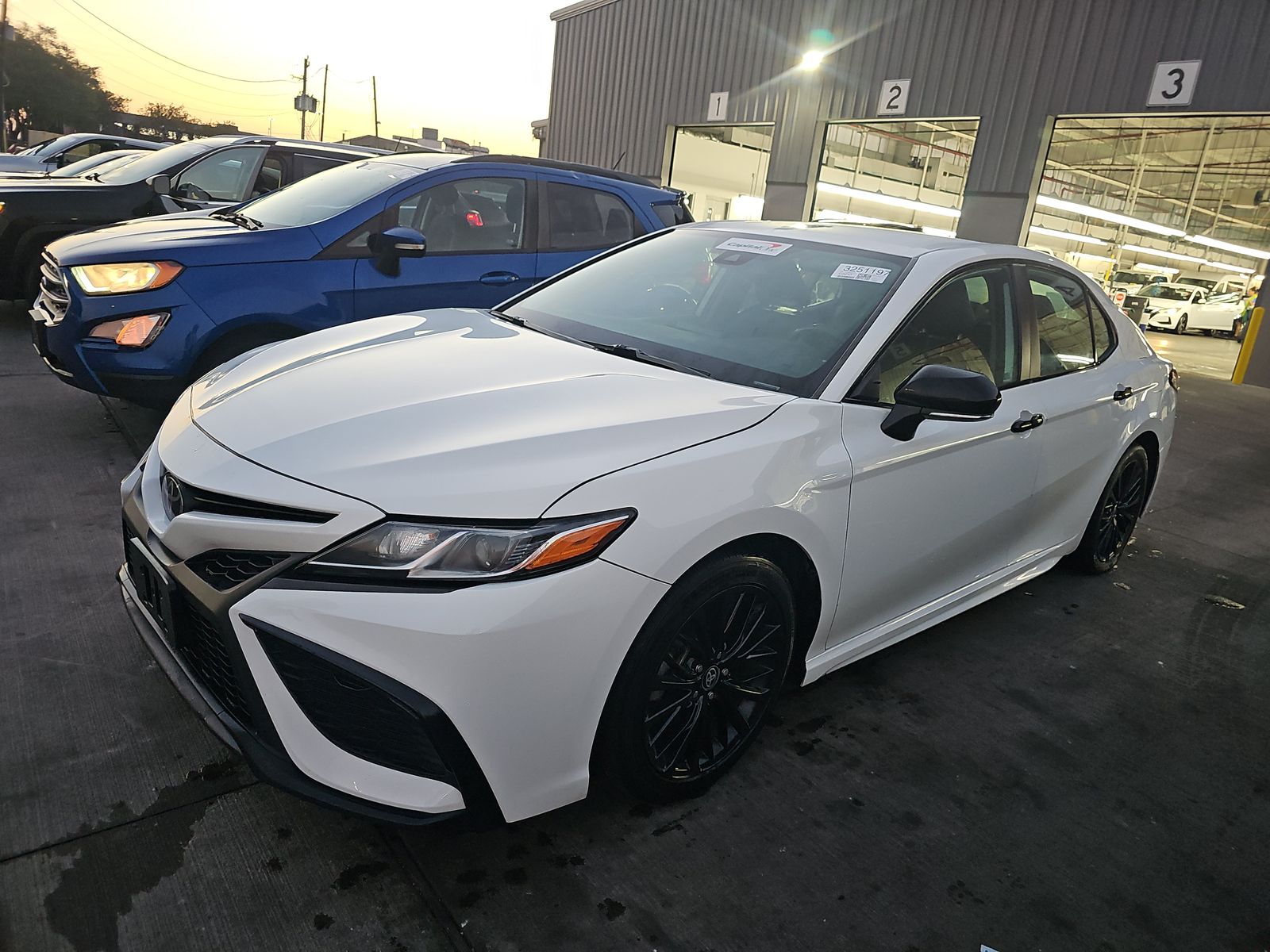 2022 Toyota Camry SE FWD