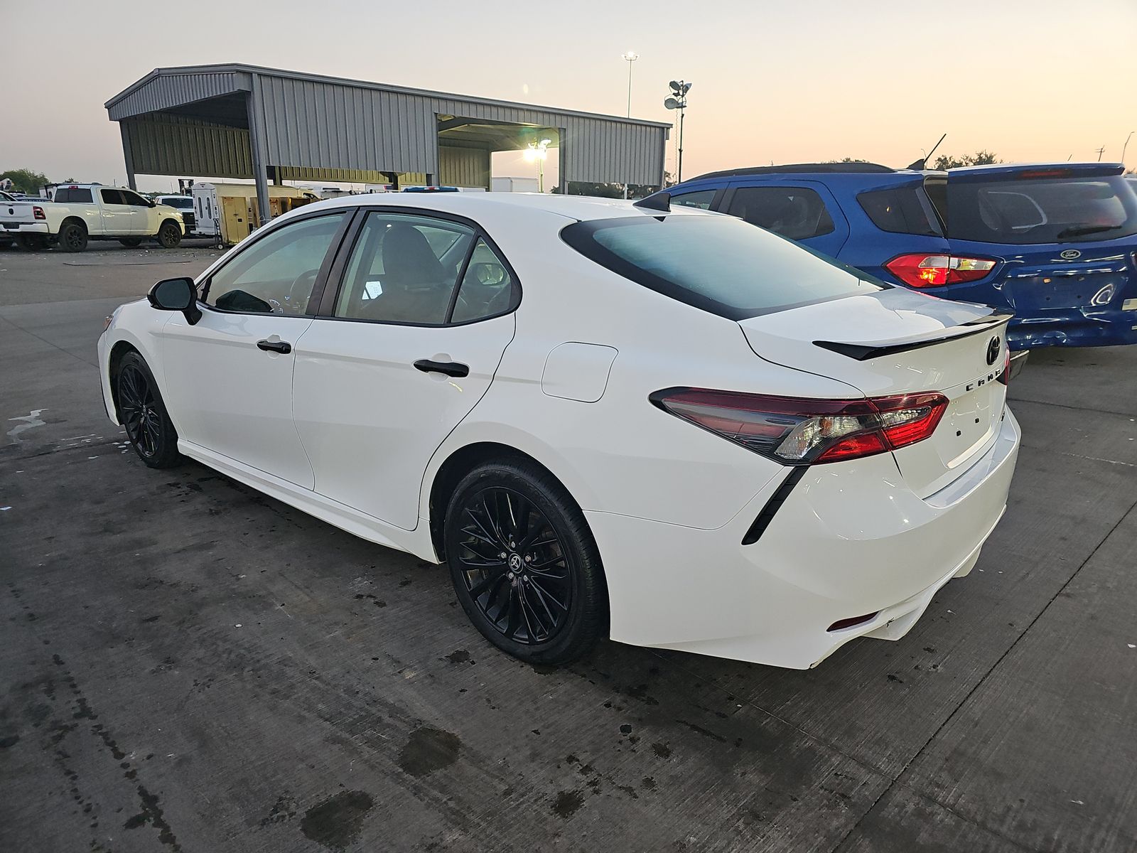 2022 Toyota Camry SE FWD