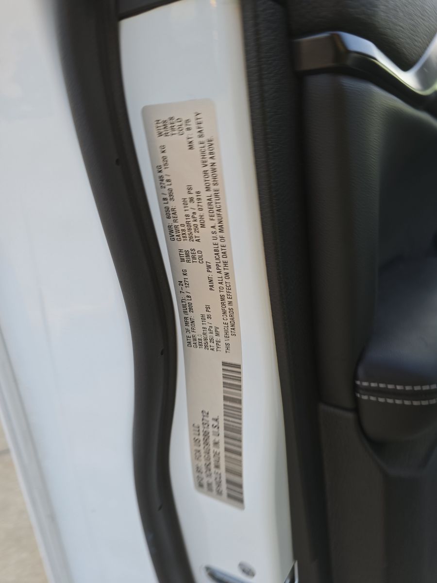 2024 Jeep Grand Cherokee Laredo X RWD