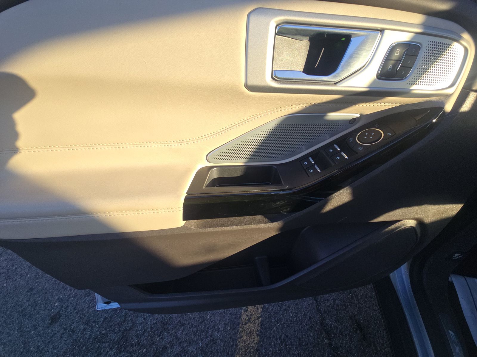 2022 Ford Explorer Platinum AWD