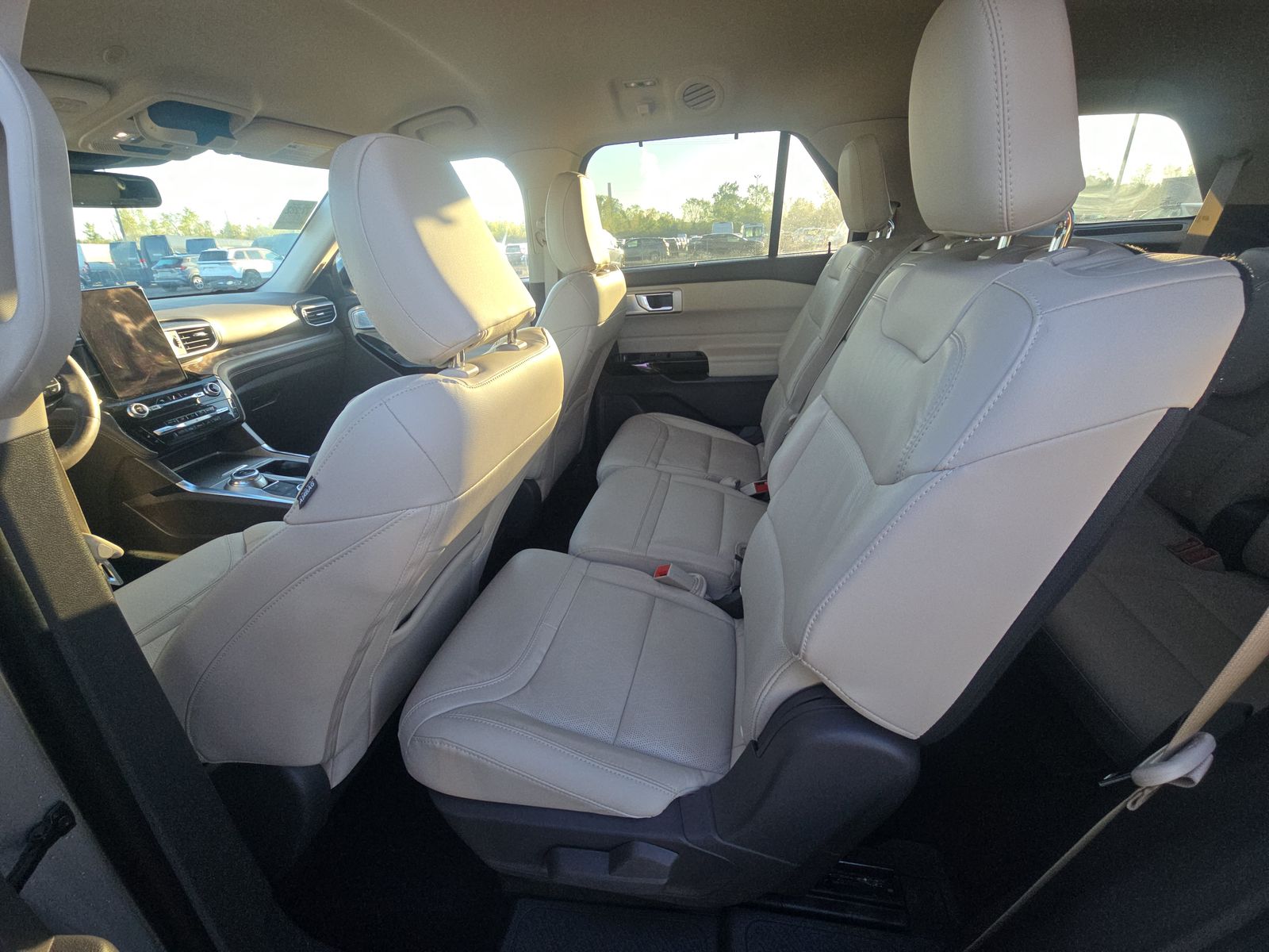 2022 Ford Explorer Platinum AWD